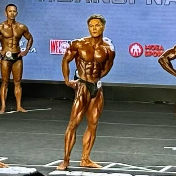 又饿了大王（超赛门）