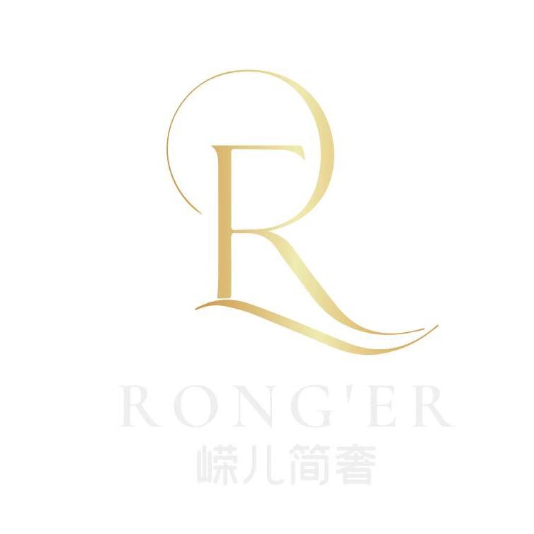 嵘儿简奢-北欧店（临河）-搭配师越越