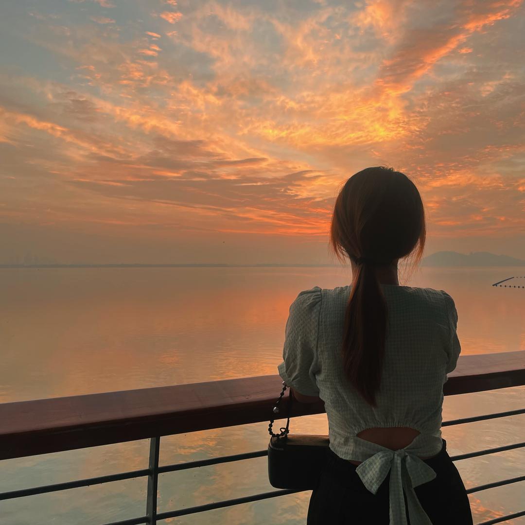 Sunset hu
