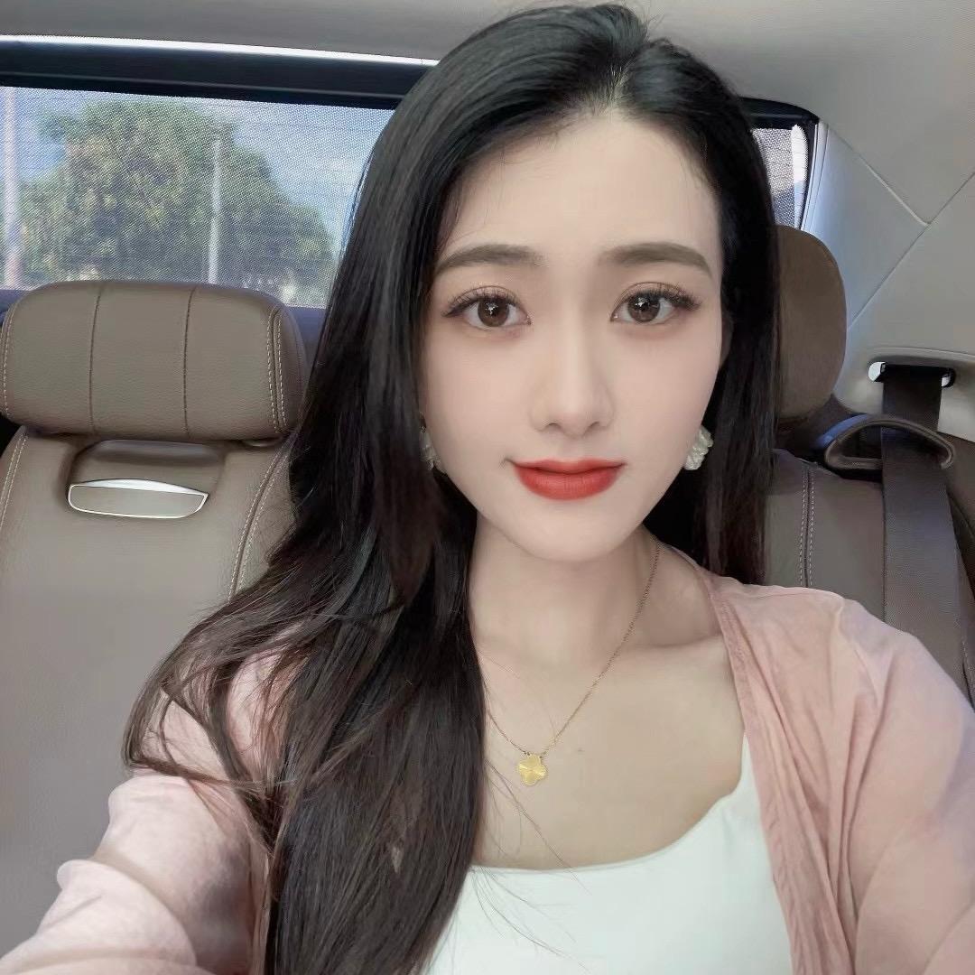 二师姐妍妍 （二师兄公益爱心队）