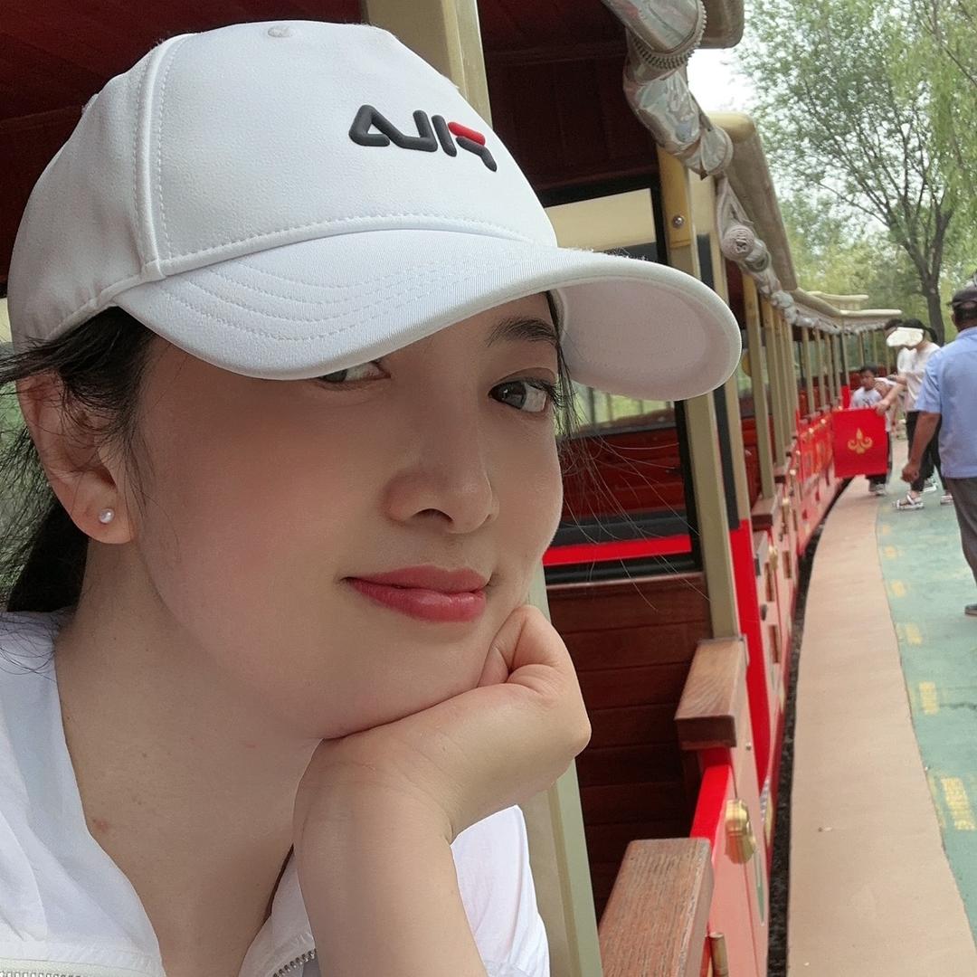 欣欣向荣的欣