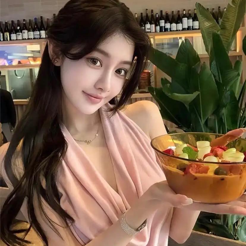 莉莉爱穿搭