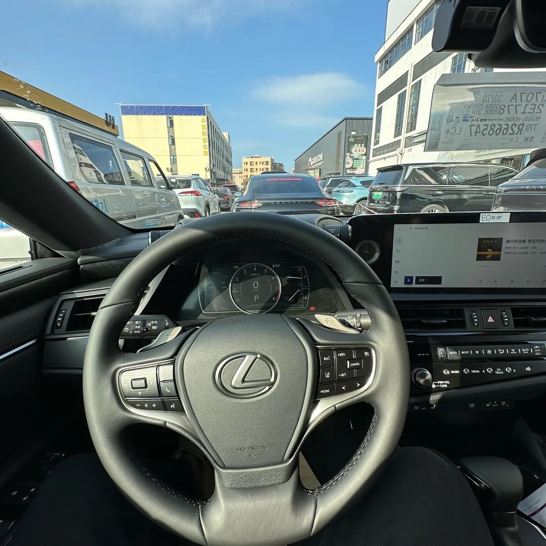 车毅驰二手车（小五）