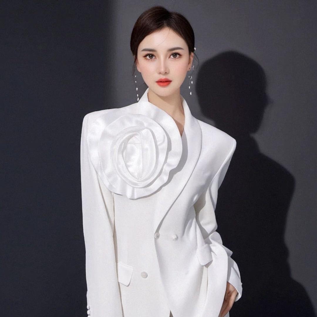 美若天臣美学