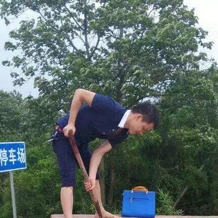 农村户口。（有低保）