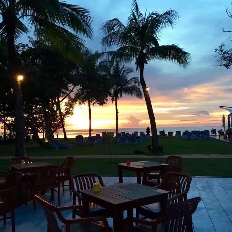 嘘嘘嘘。。。。