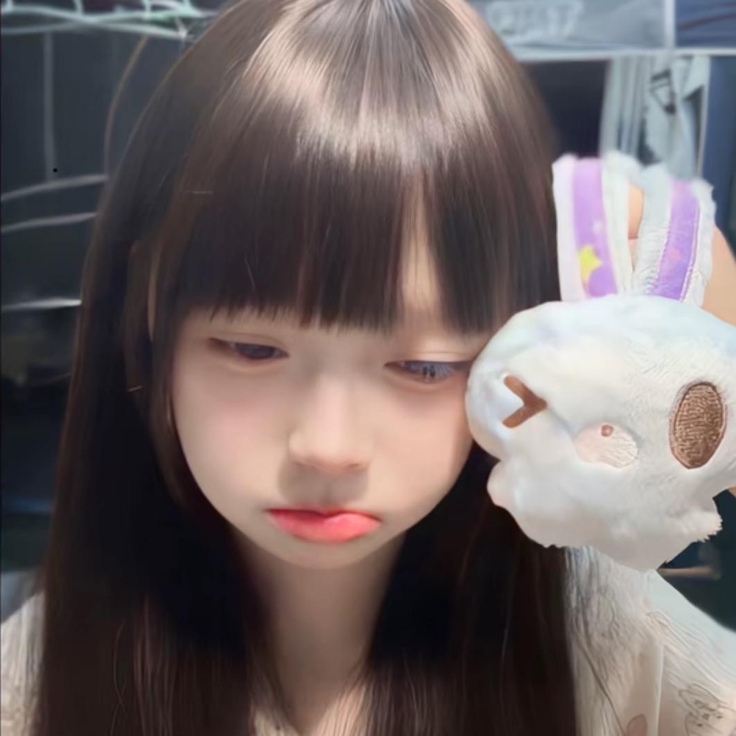 她有虎牙还爱笑