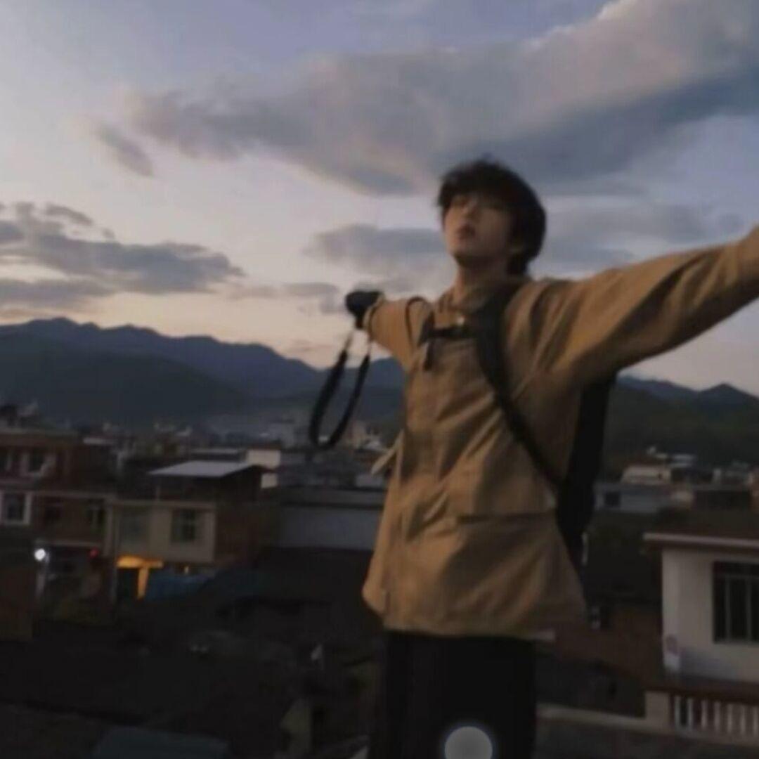 壹直陪着你身边