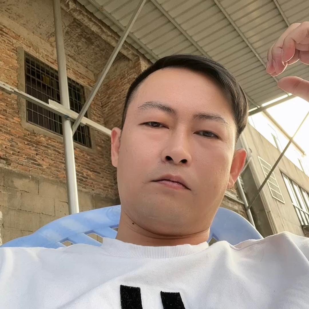 林林柒