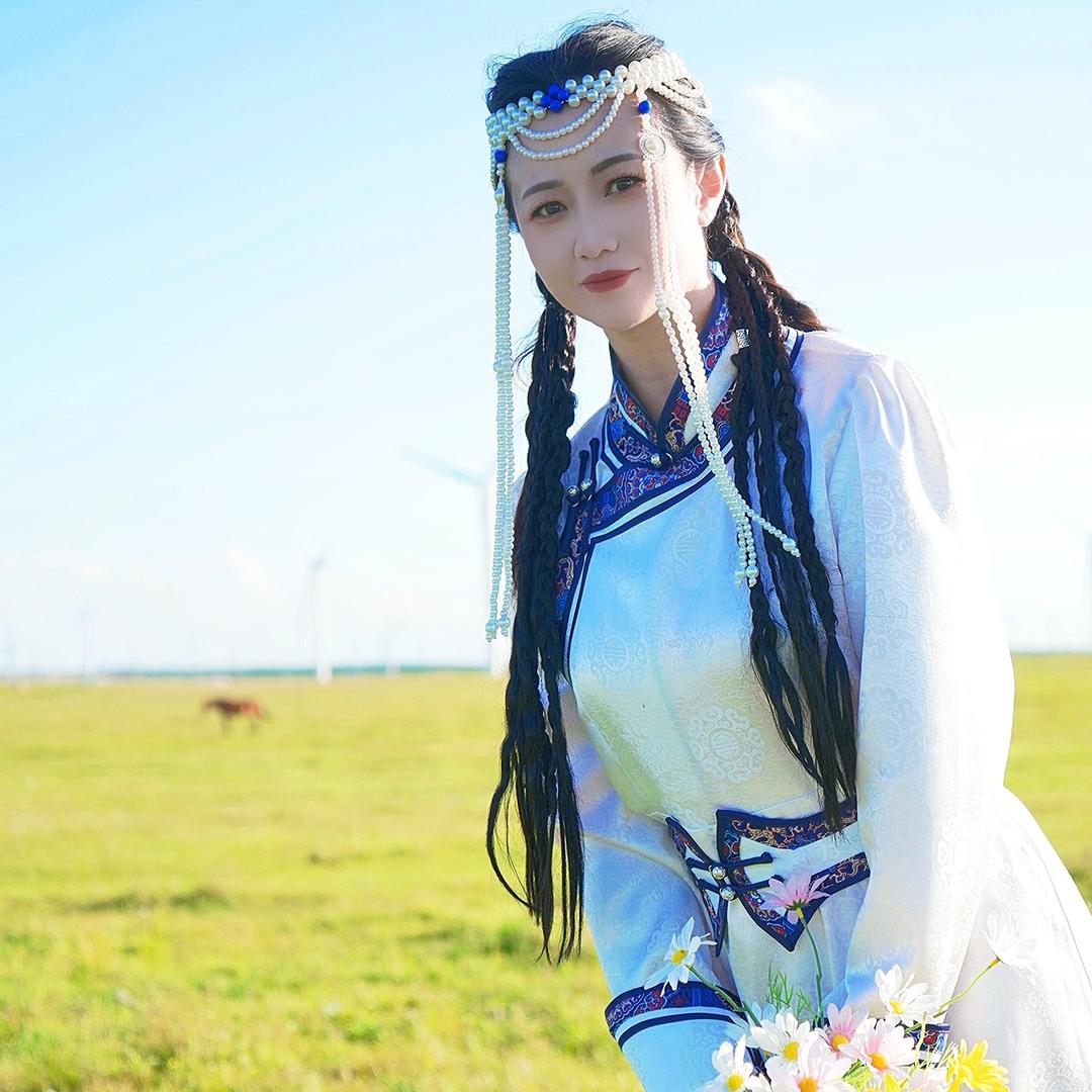 ʕ·͡˔·Ɂ 拾荒姑娘 ღ᭄ꦿ