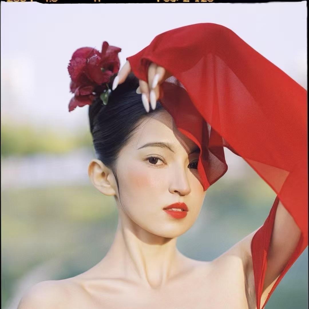 禾芽妆造