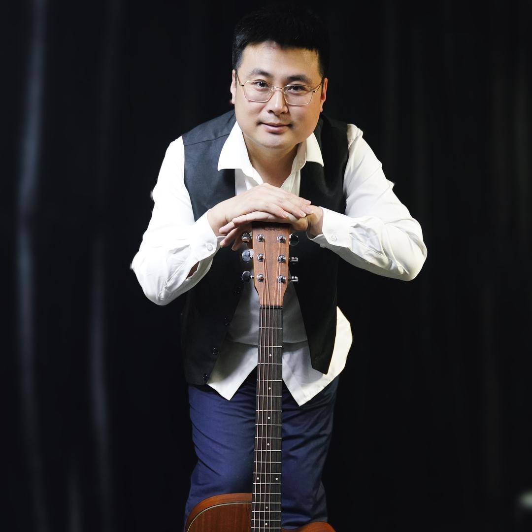 教吉他的江老师私信选琴@抖音