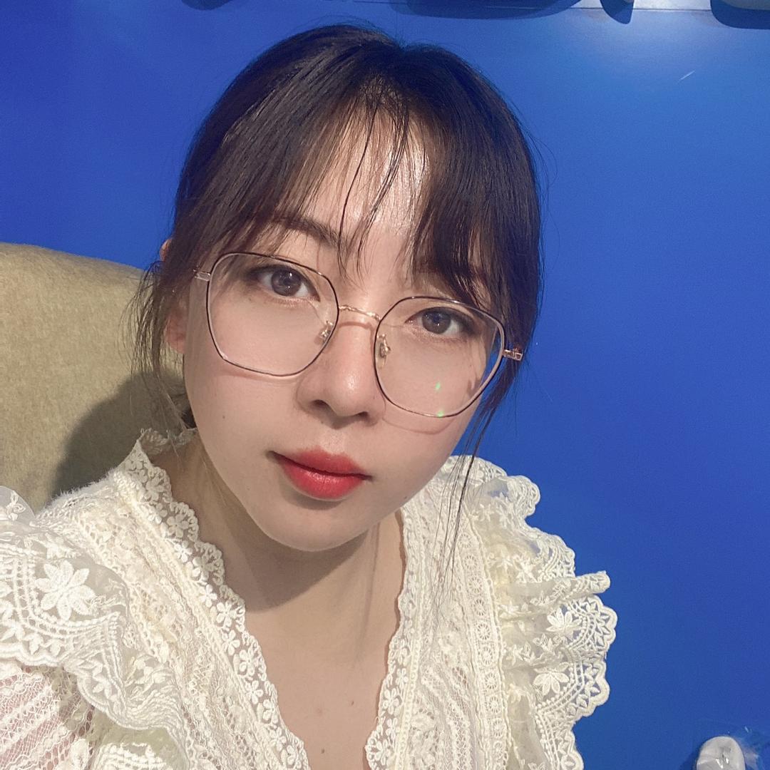 莹莹家母婴