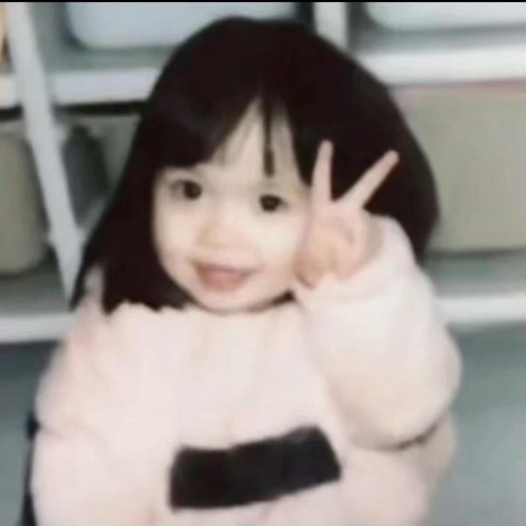 腼腆小美