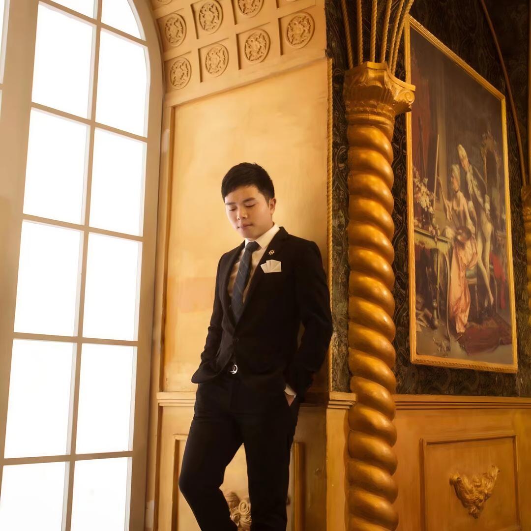 德亿方全屋定制（何锋）