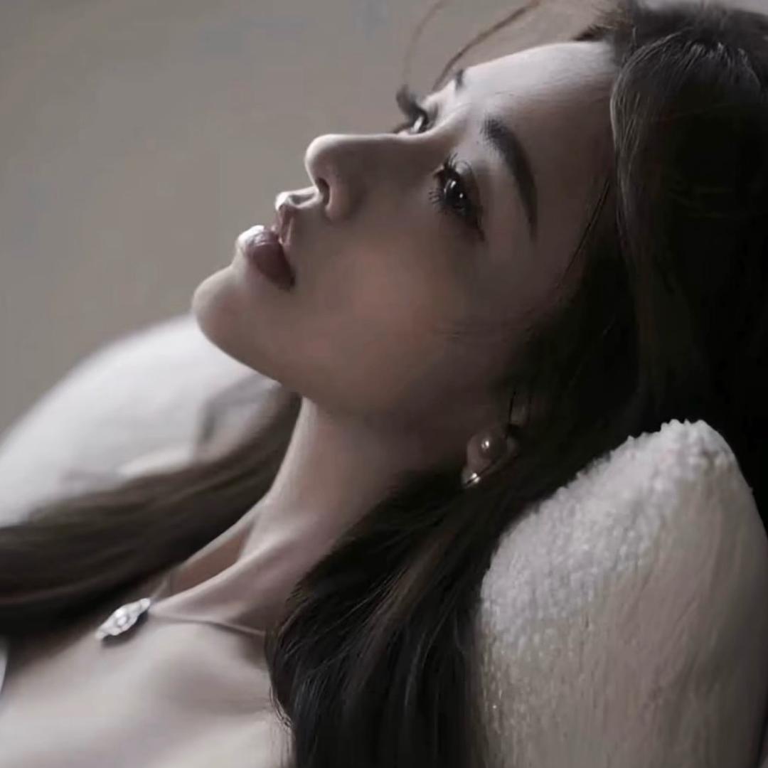 🥀.