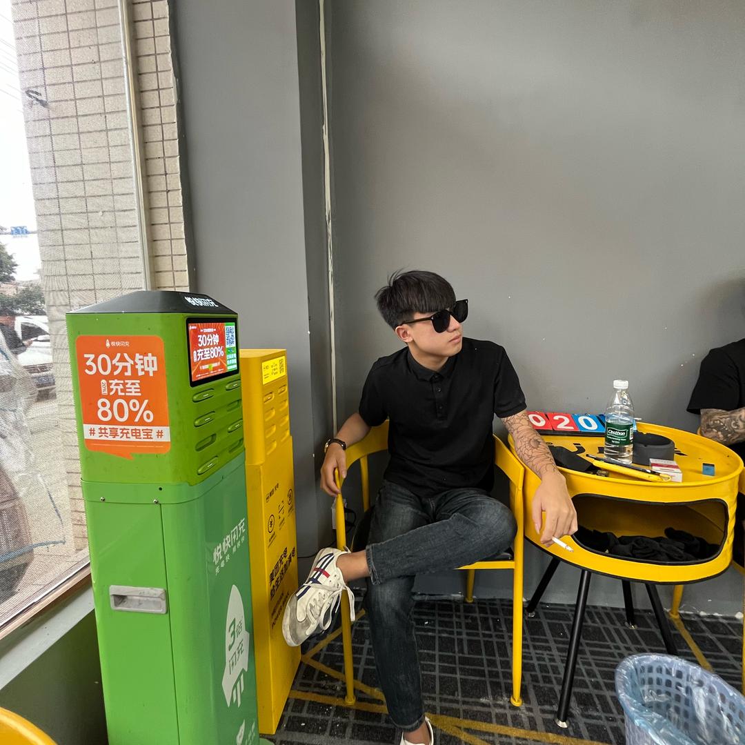 @¥