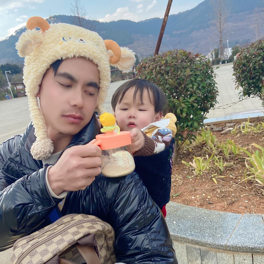 小杰（努力筹手术费）