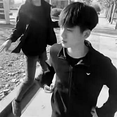辉