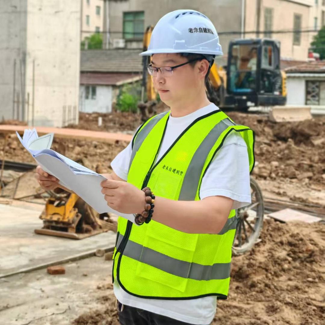 老朱在农村建房