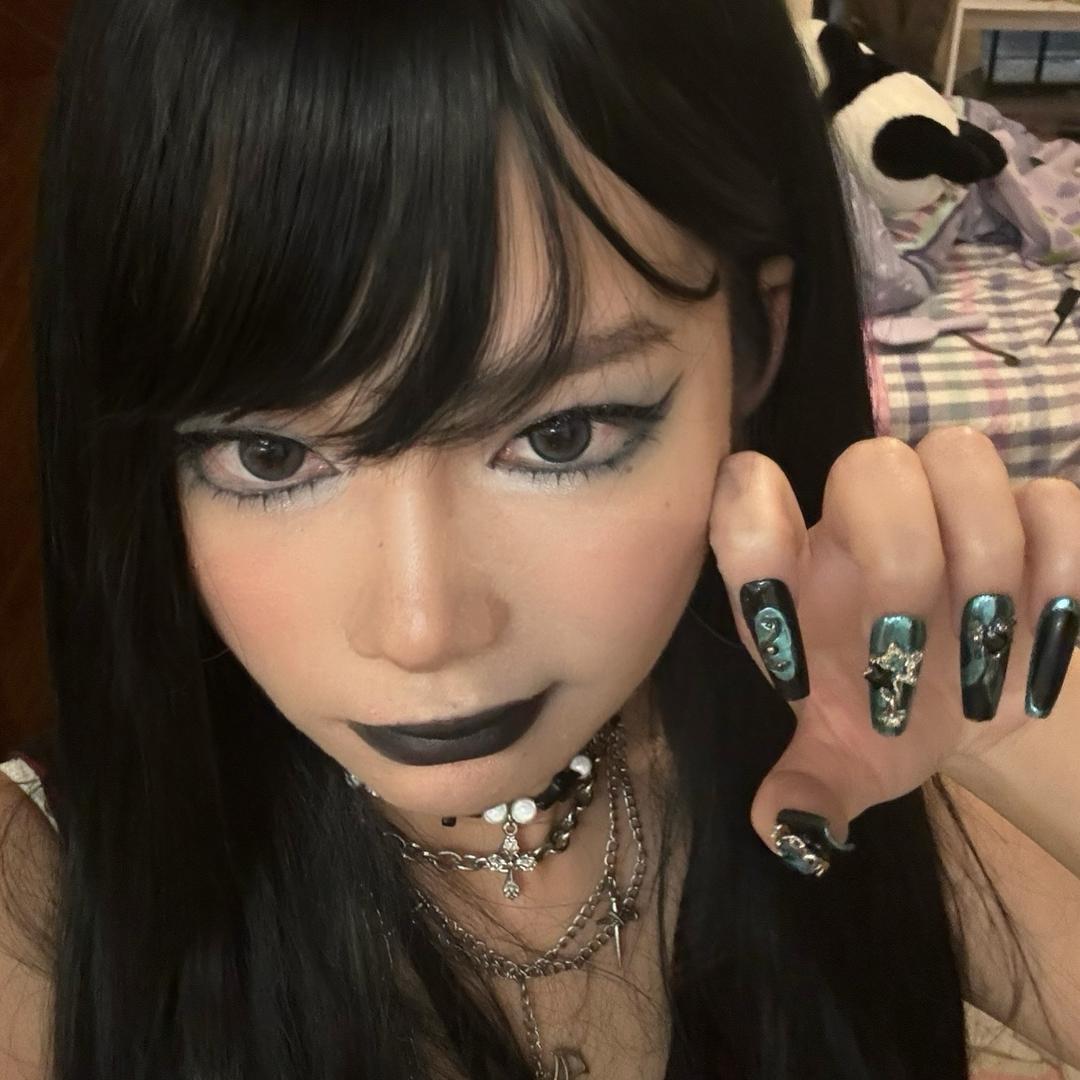 这个世界一直在针对我