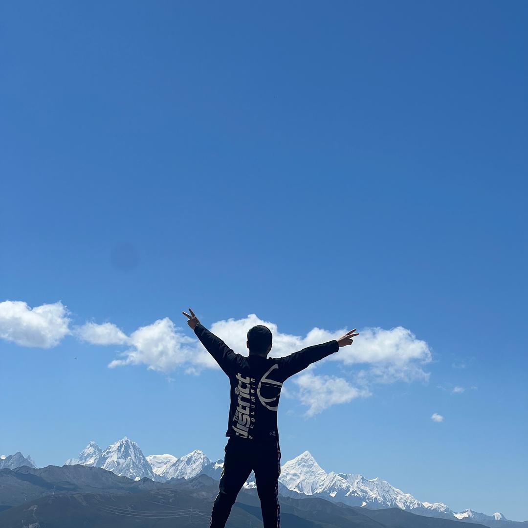 浅笑被泪染的妆