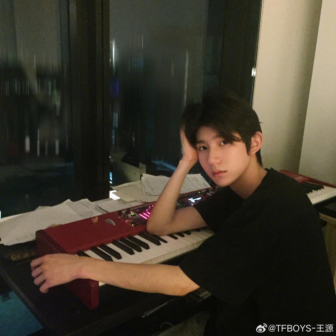 皮蛋瘦肉粥女士