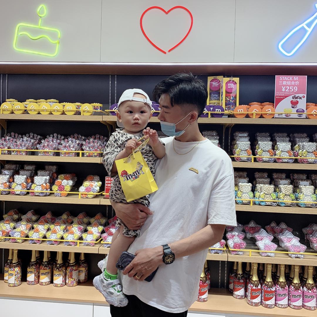 ｓｅｖｅｎ的爸爸