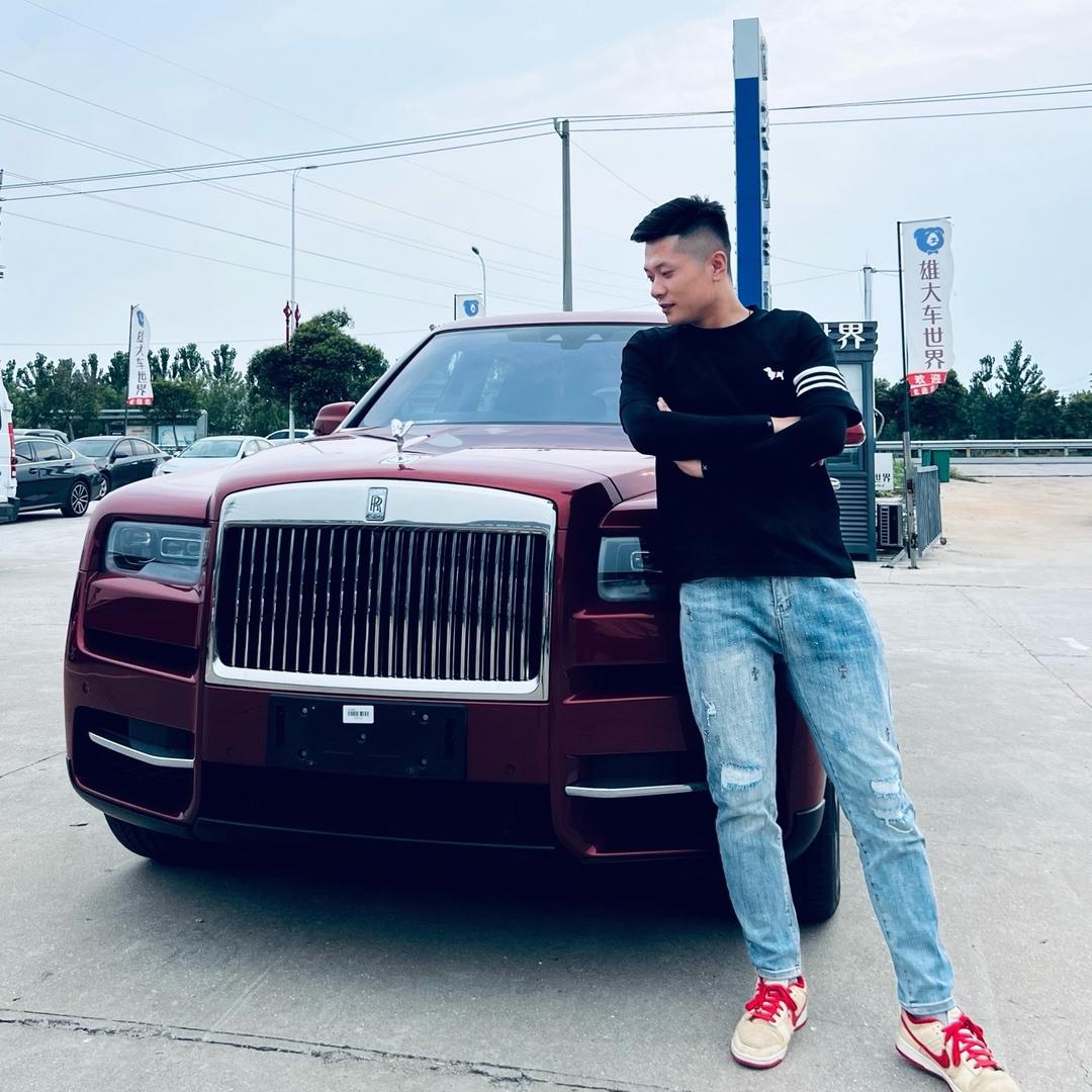 雄大车世界 小徐（板娘小助理）