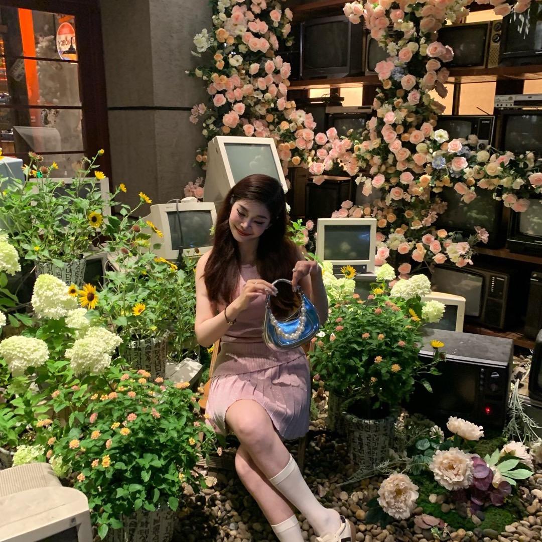 LILI 服饰(姐姐165 110 )