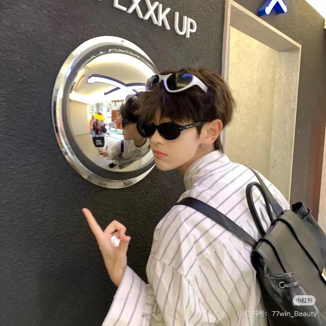 @极冰很忙