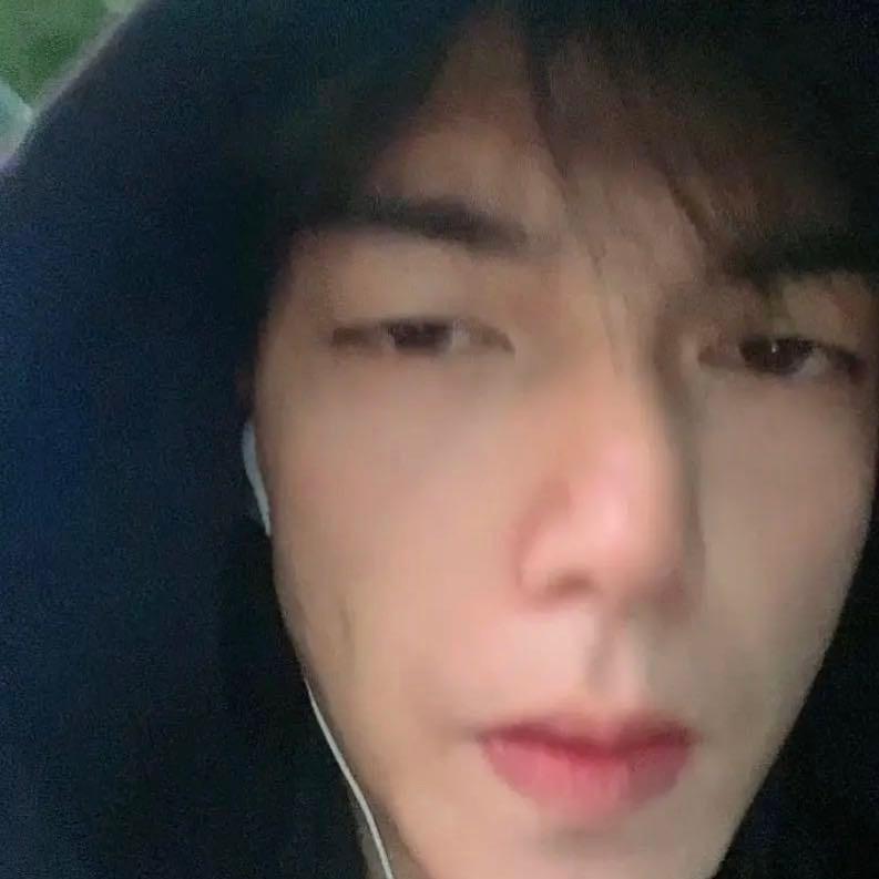 春秋^