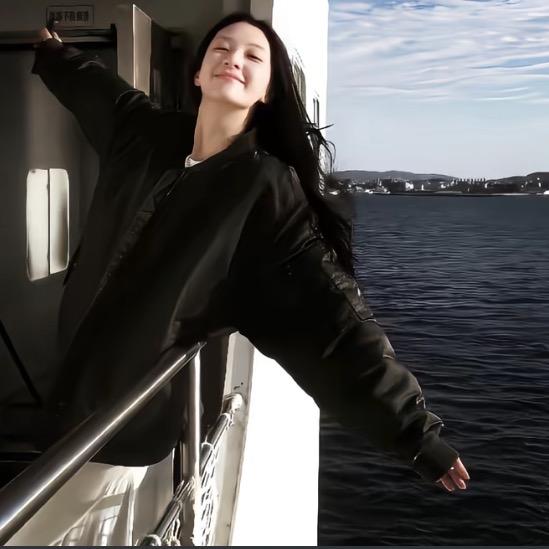 𝓟𝓪𝓹𝓲𝓵𝓵𝓸𝓷🦋