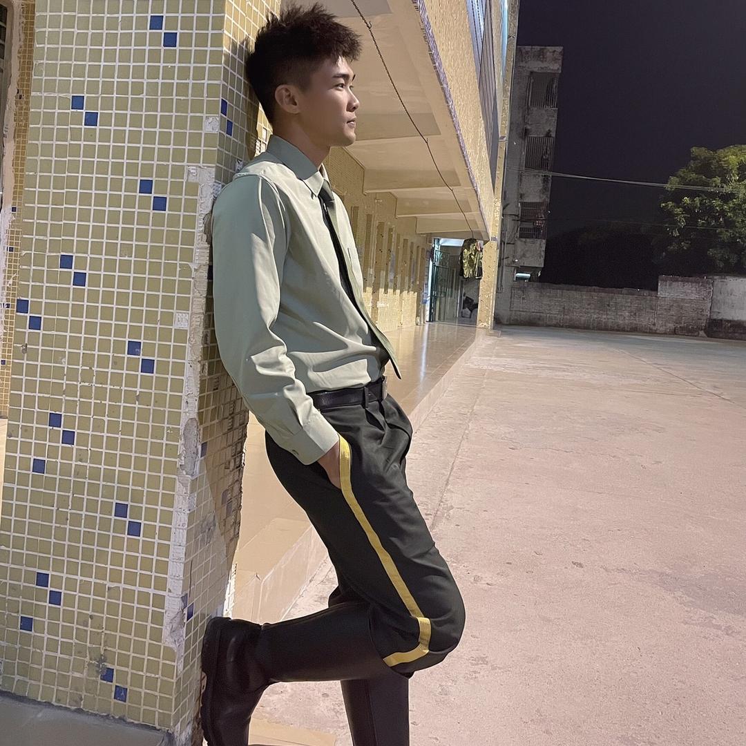 吴川庞校长
