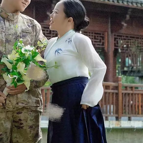 曾开心👩🏻‍🏫