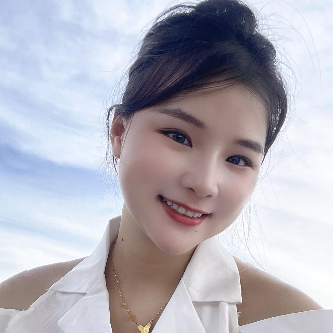 依秀小魔女