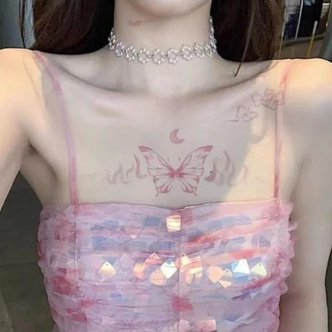 月半湾客服倩倩