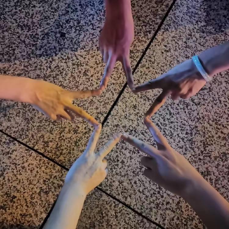哈哈哟哟