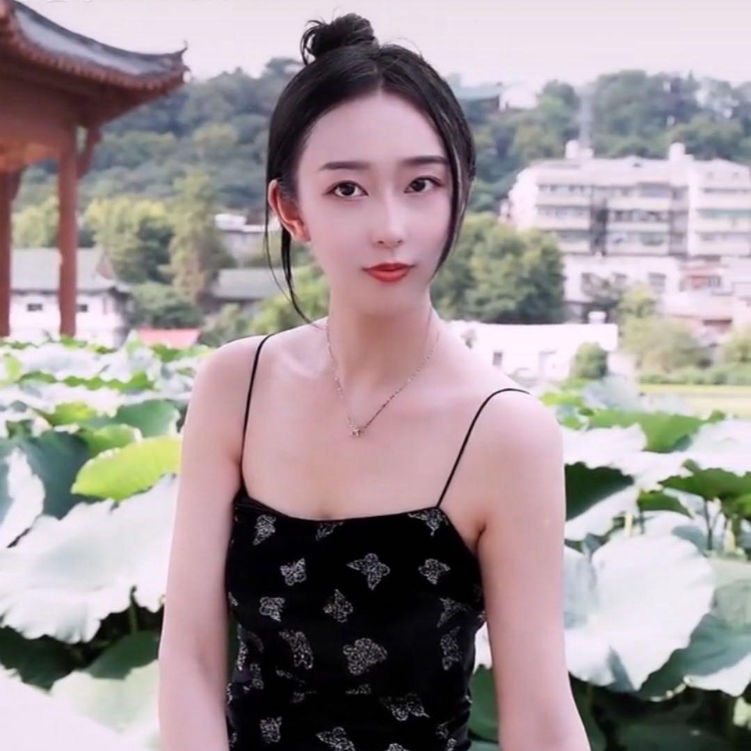 虞彤喵喵