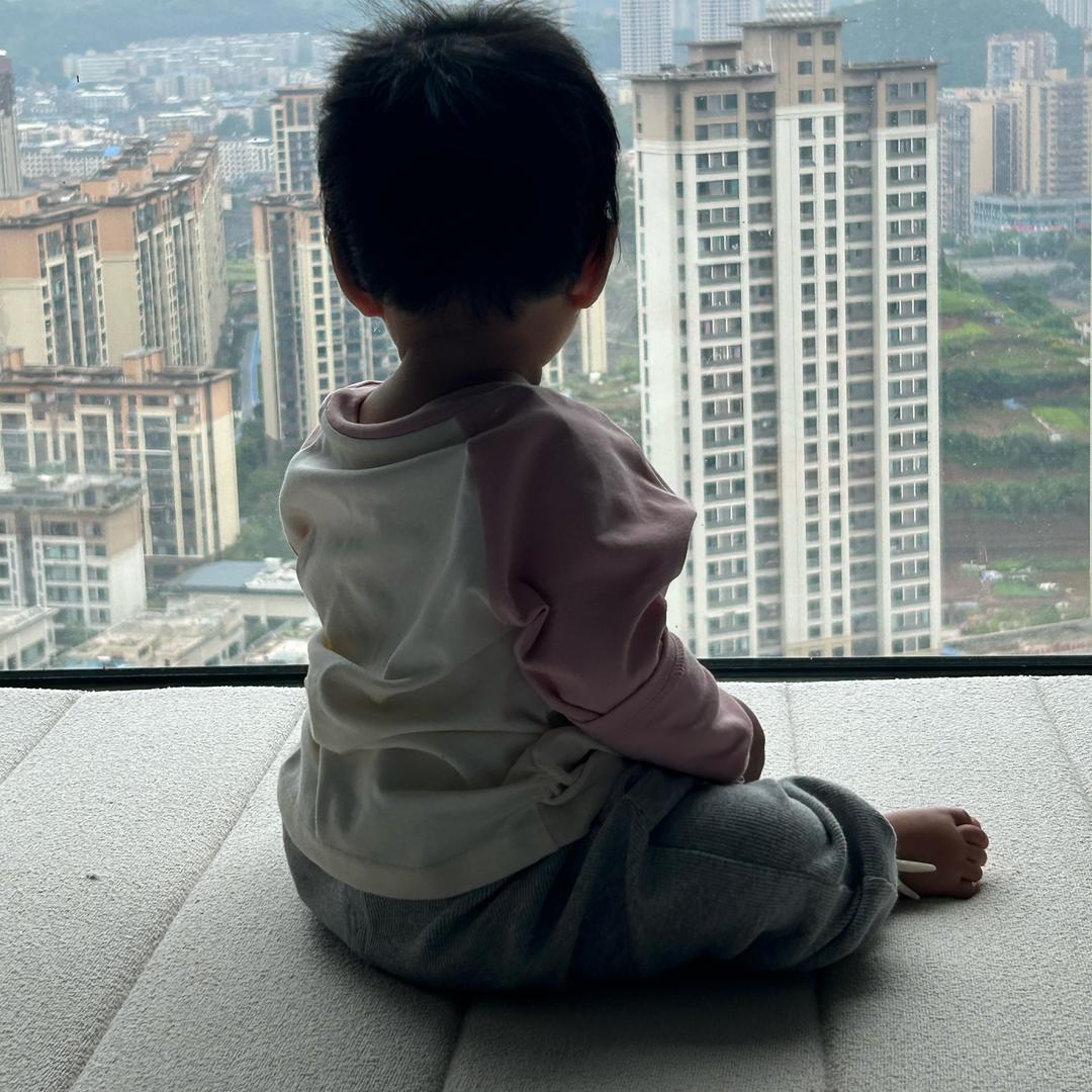 欢欢.