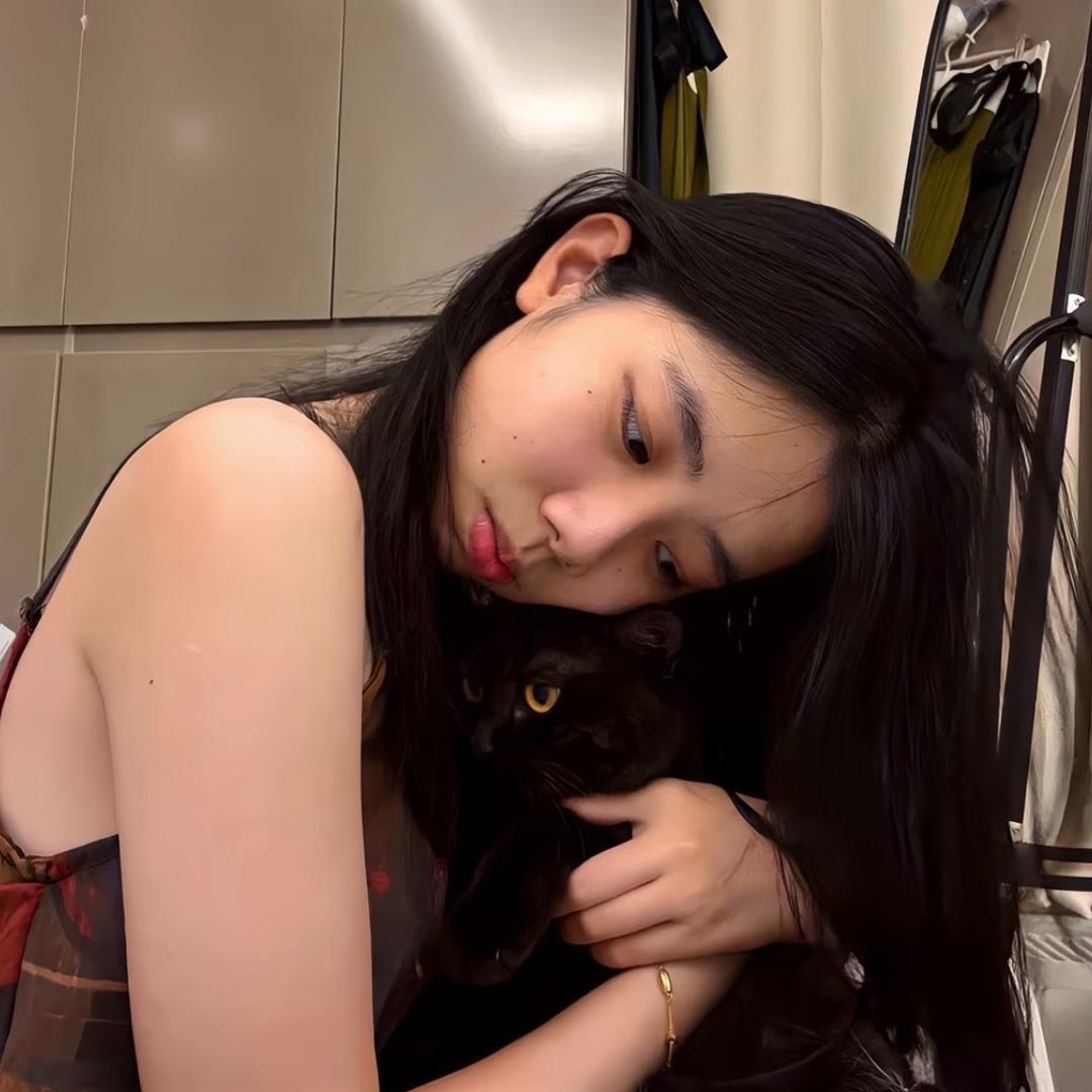 ˃̵ ֊ ˂̵꧞