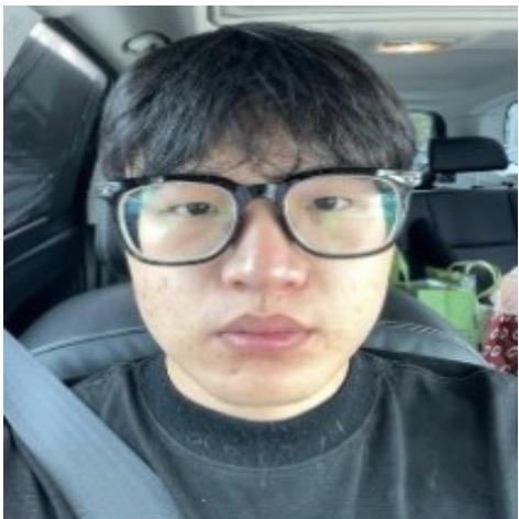 红边百褶裙