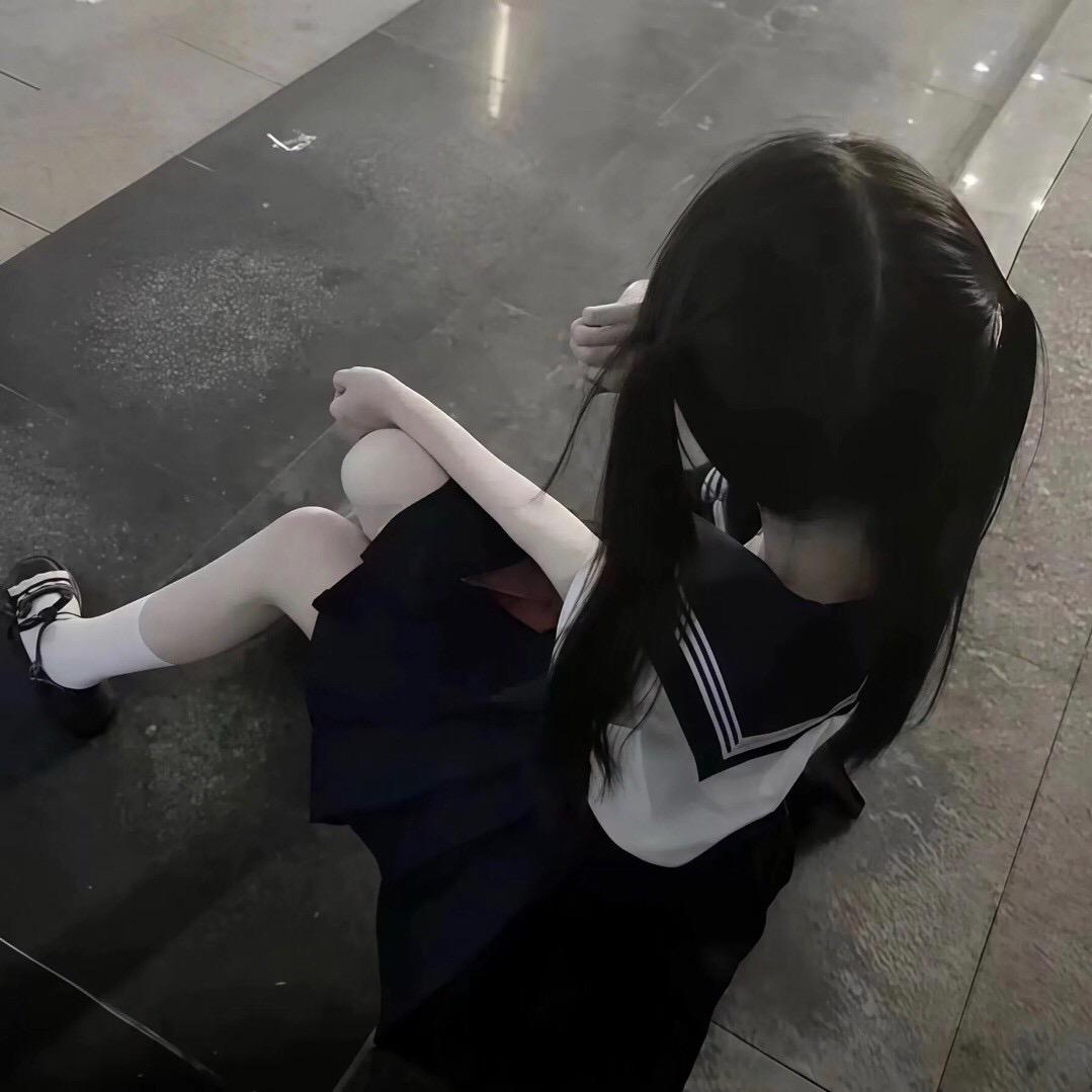 小婷酱OvO