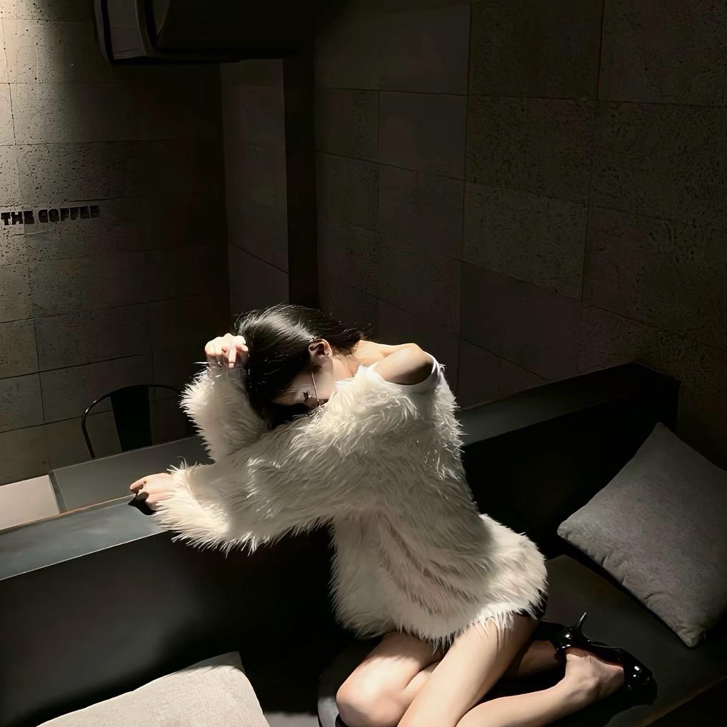 -小7