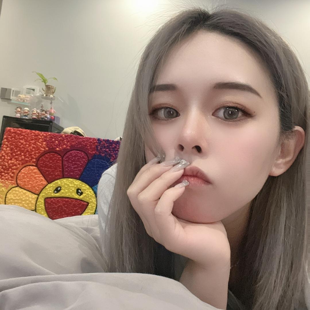 薇薇吃微辣🌶️