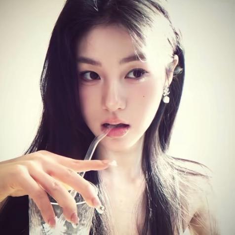 泥真的好烦耶✌️