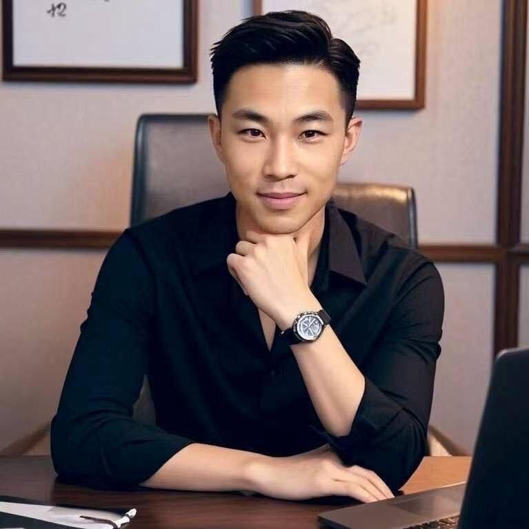 请叫我亮哥