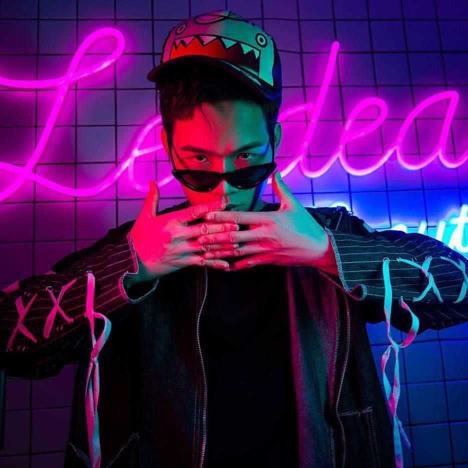 名姿-李连