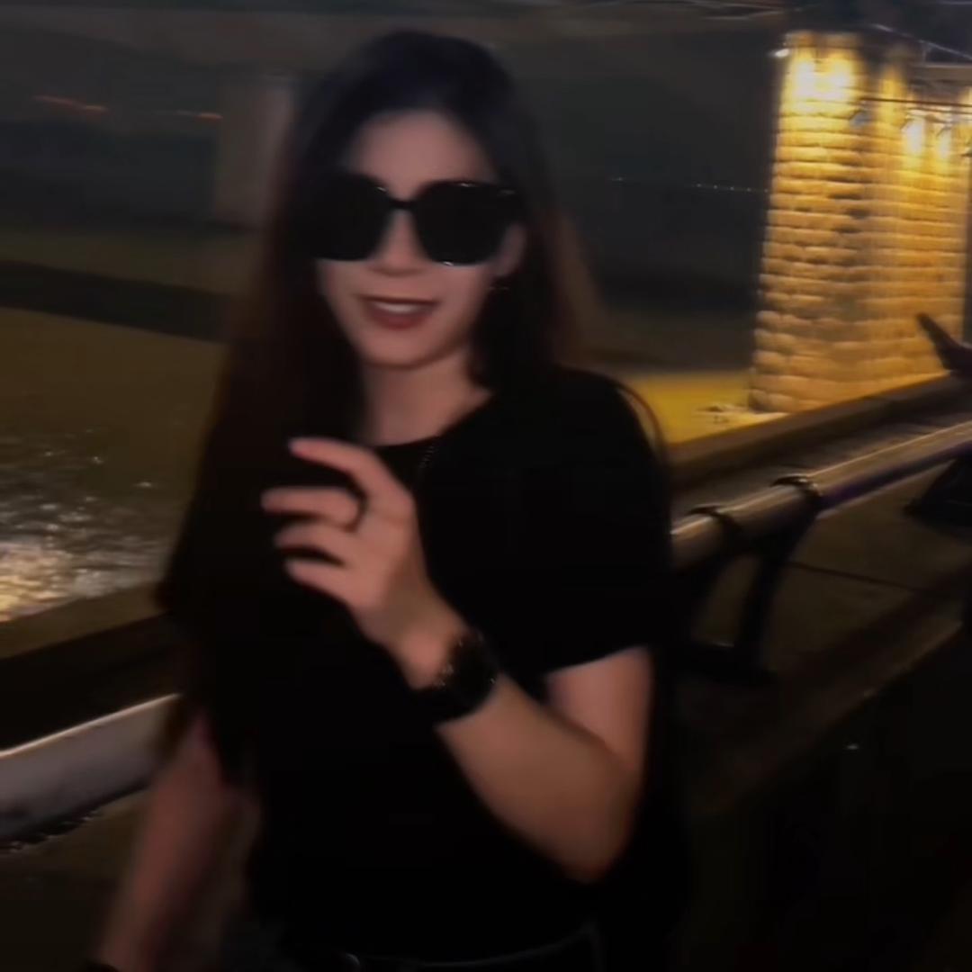壹号铁馆-小颖