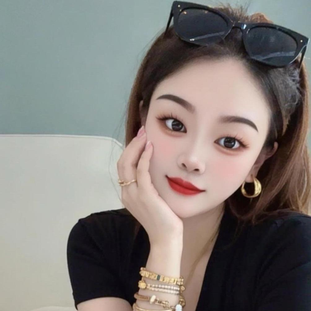 小芯芯（连赞拉黑）